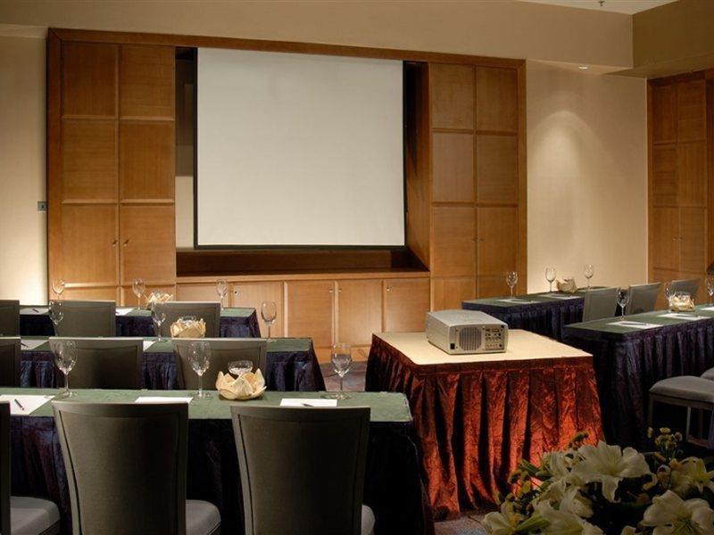 Hotel Nikko Τιαντζίν Εξωτερικό φωτογραφία A projector screen in a meeting room