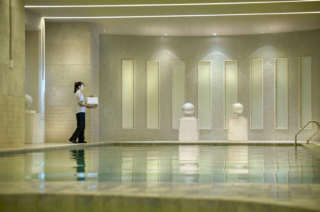 Hotel Nikko Τιαντζίν Εξωτερικό φωτογραφία The swimming pool at The Spa at The Landmark