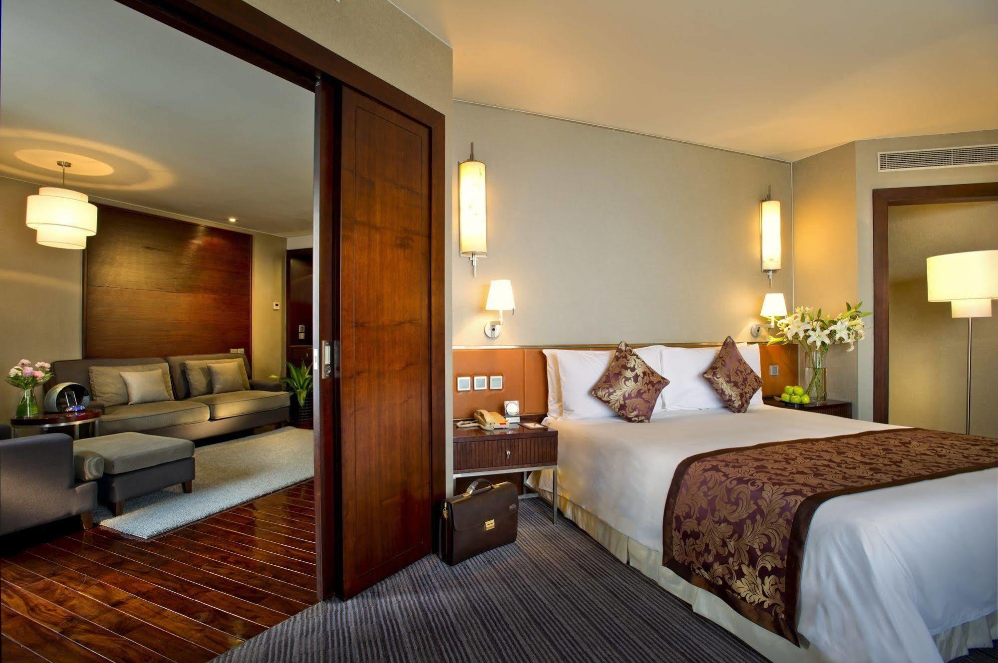 Hotel Nikko Τιαντζίν Εξωτερικό φωτογραφία Suite at the InterContinental Hotel, London, Park Lane