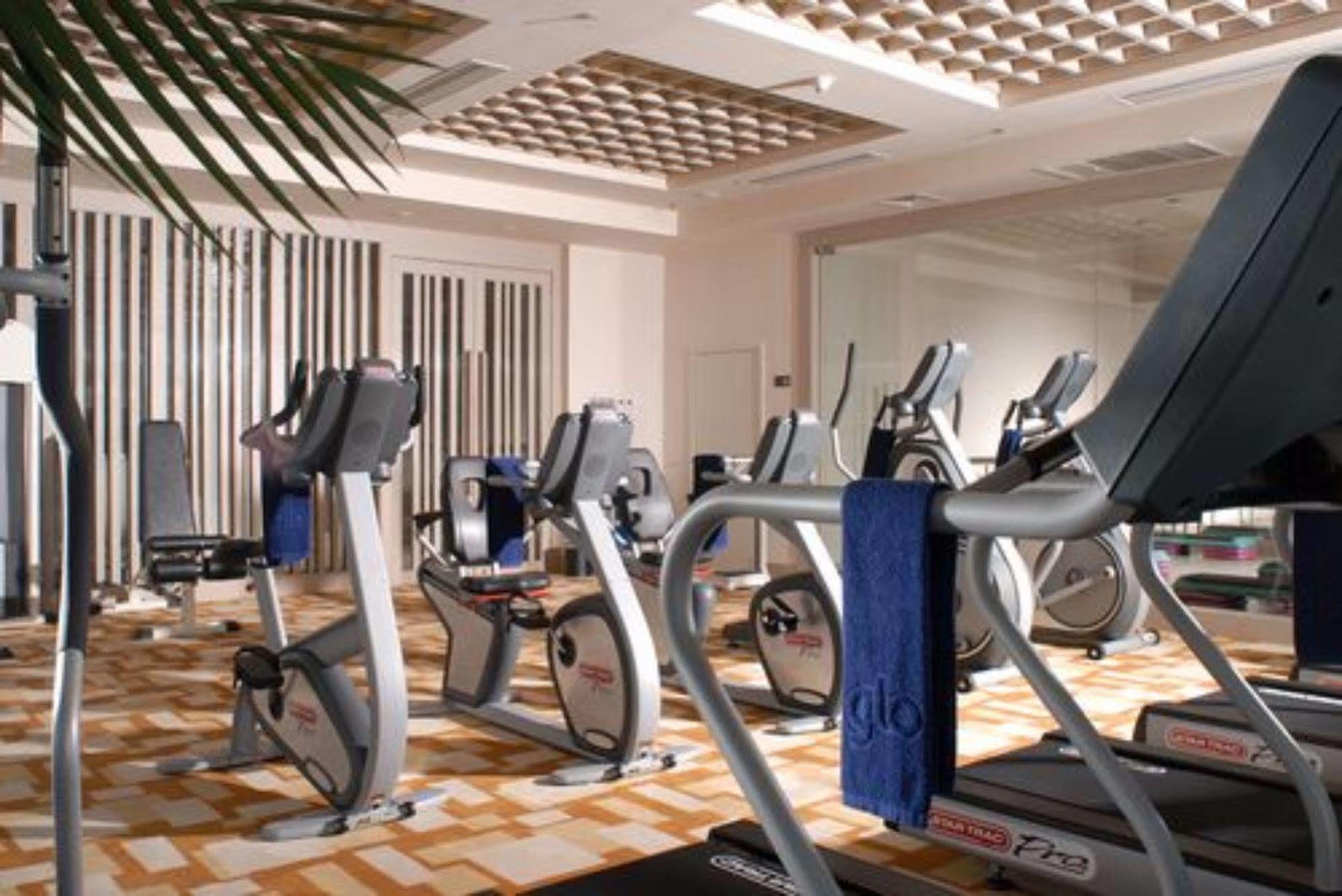 Hotel Nikko Τιαντζίν Εξωτερικό φωτογραφία The gym at the hotel